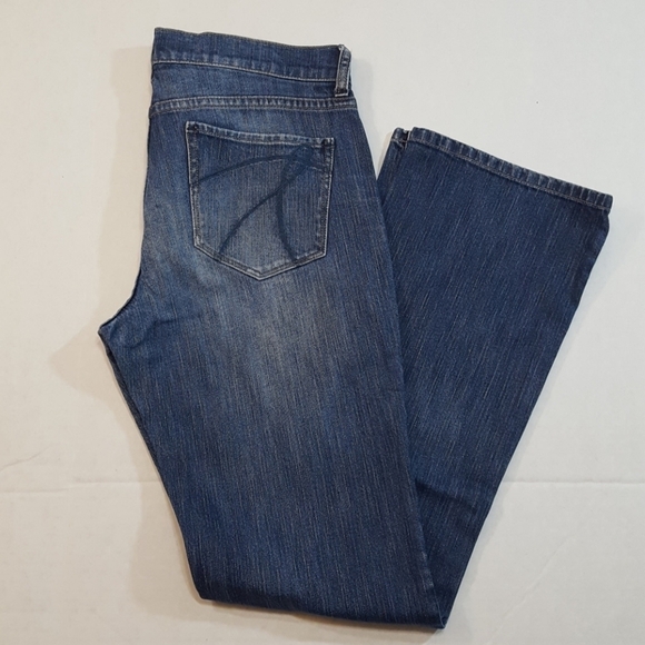 New York & Company Jeans Low Rise Boot Cut  Size 8 - Picture 5 of 8